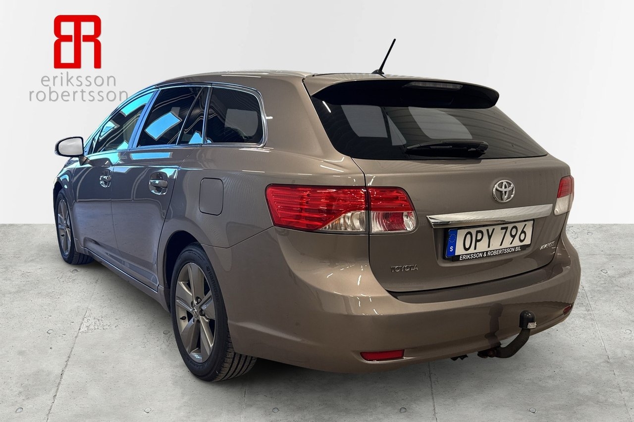 Toyota Avensis 2.2 D-4D 2014, bild 3/6