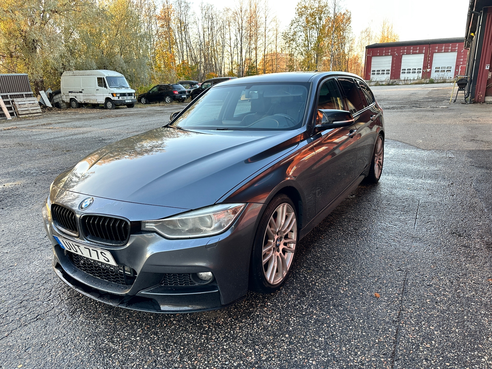 BMW 330