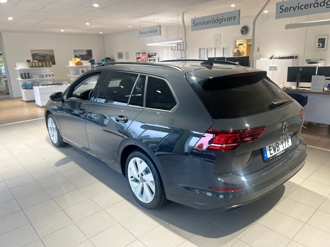Volkswagen Golf 1.5 eTSI Life 2026, bild 2/10