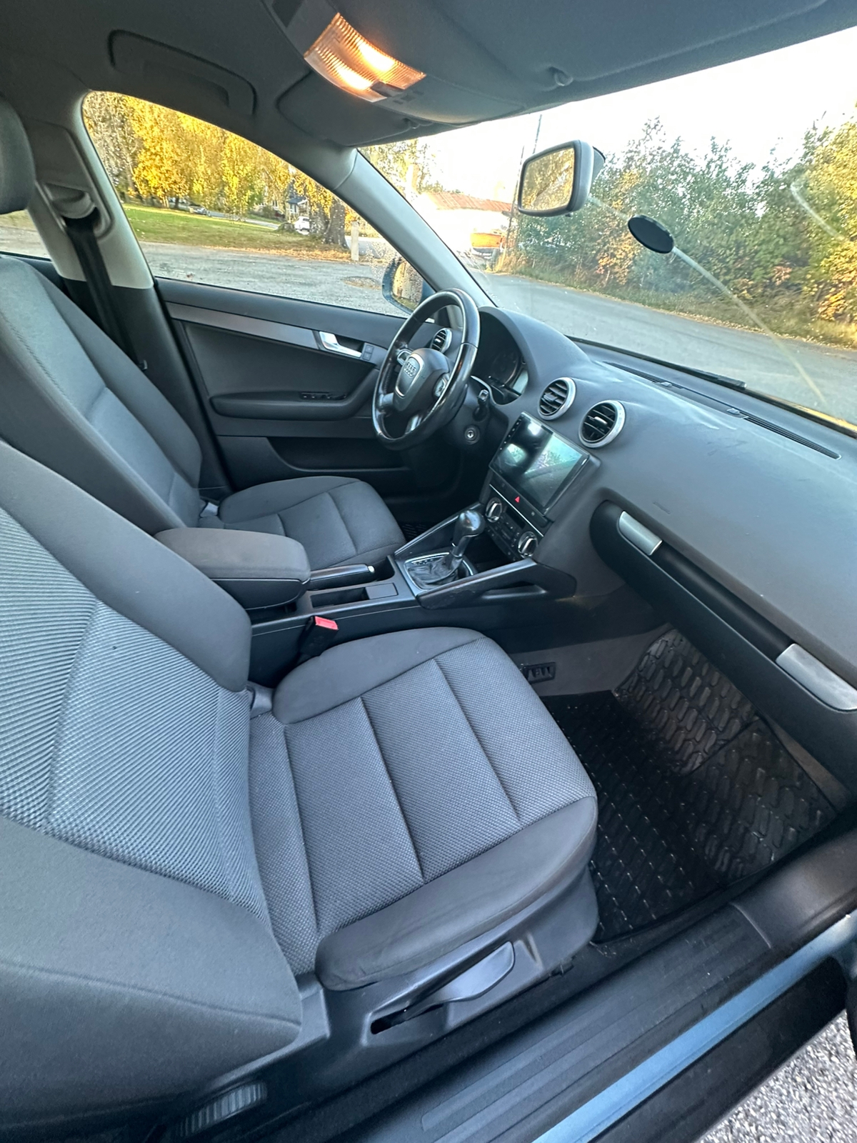 Audi A3 Sportback 2.0 TDI S Tronic 2010, bild 6/10