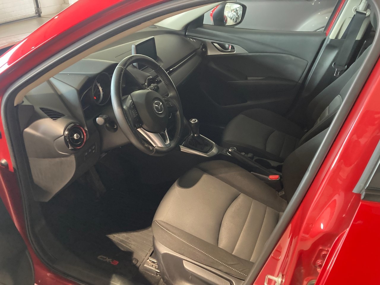 Mazda CX-3 2015, bild 5/6