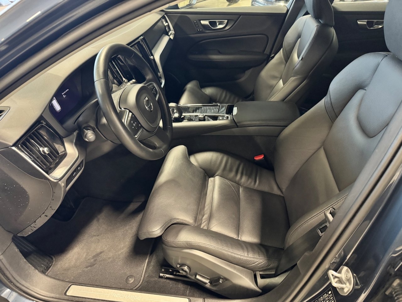 Volvo V60 T6 2023, bild 7/10
