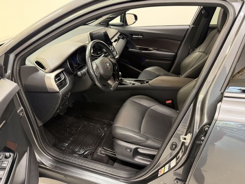 Toyota C-HR Hybrid CVT, 122hk Executive 2018, bild 7/8