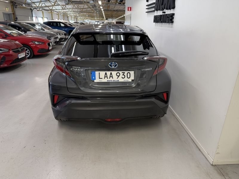 Toyota C-HR Hybrid CVT, 122hk Executive 2018, bild 4/8