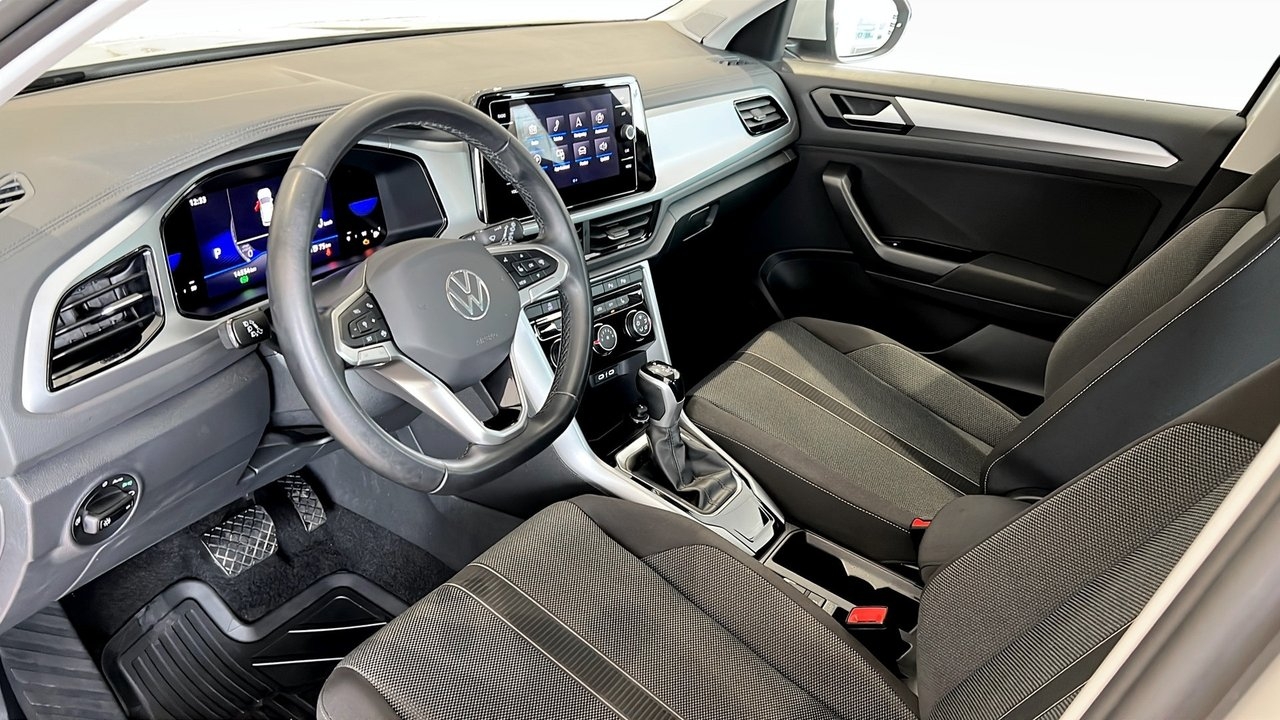 Volkswagen T-Roc 1.5 TSI 2024, bild 7/10