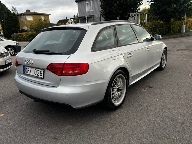 Audi A4 2.0 TDI 2011, bild 6/10