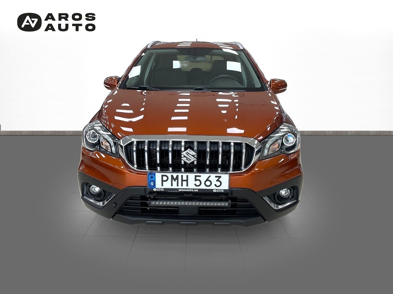Suzuki S-Cross 2018, bild 2/10