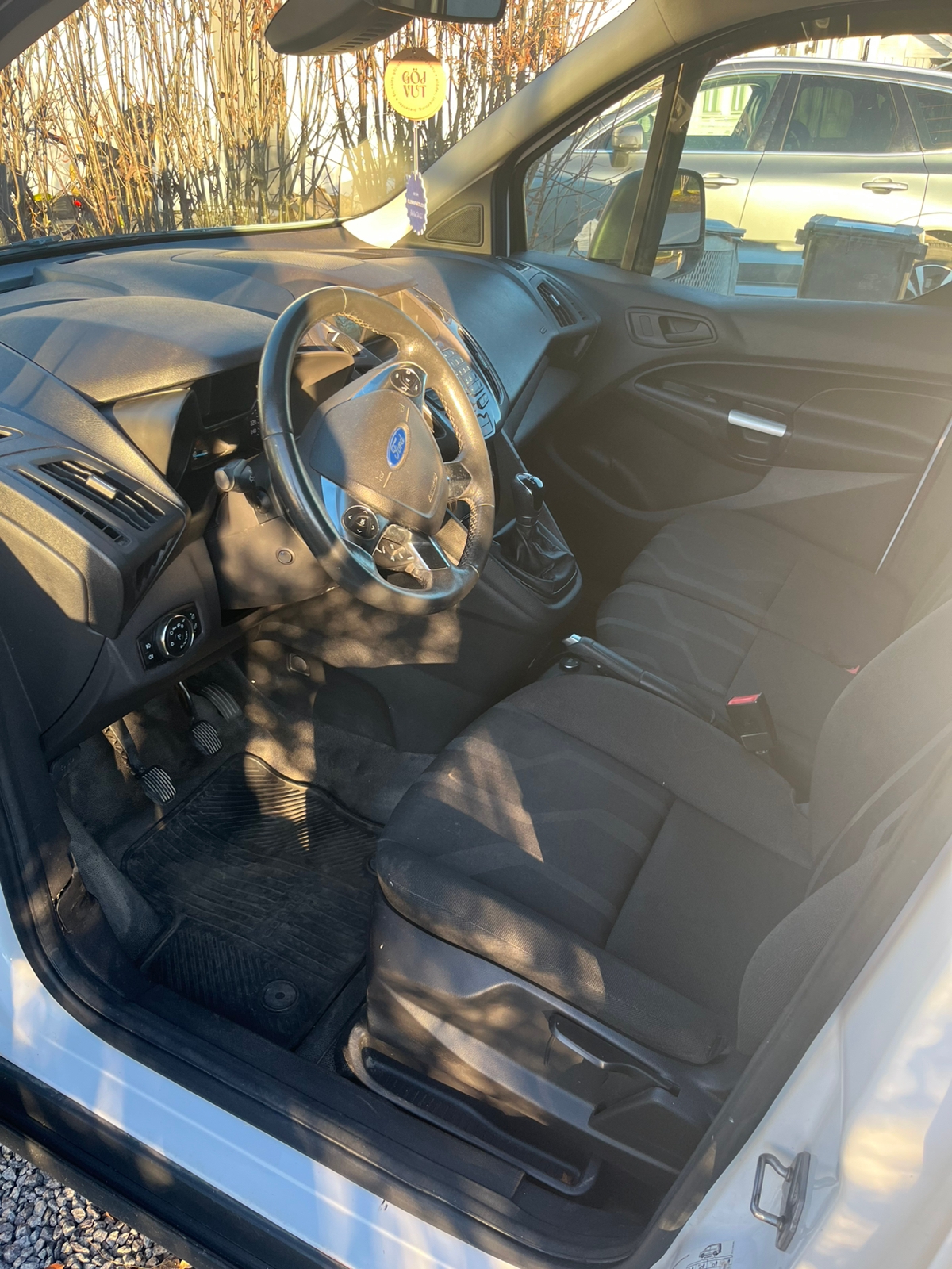 Ford Transit Connect 2016, bild 3/4