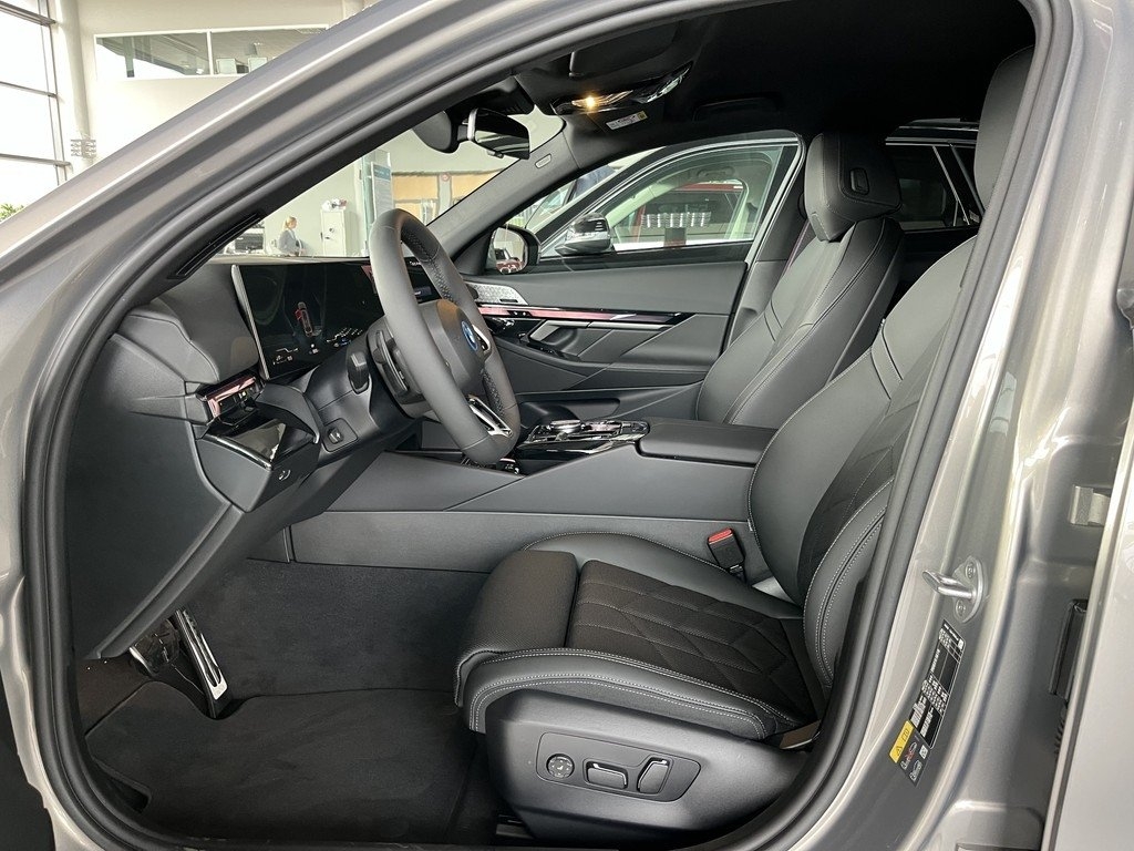 BMW 530e M Sport 2027, bild 5/10