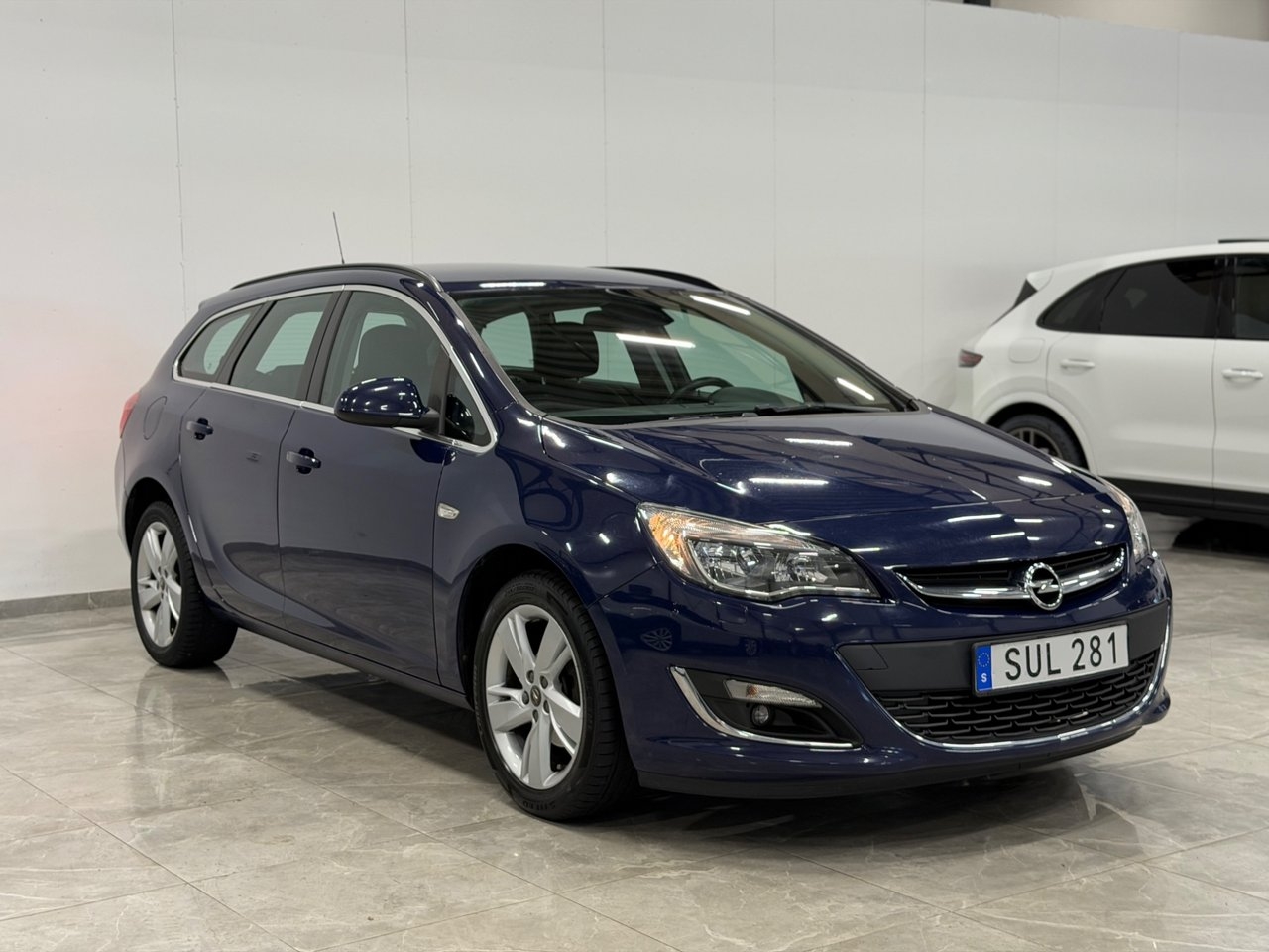 Opel Astra 2014, bild 2/10