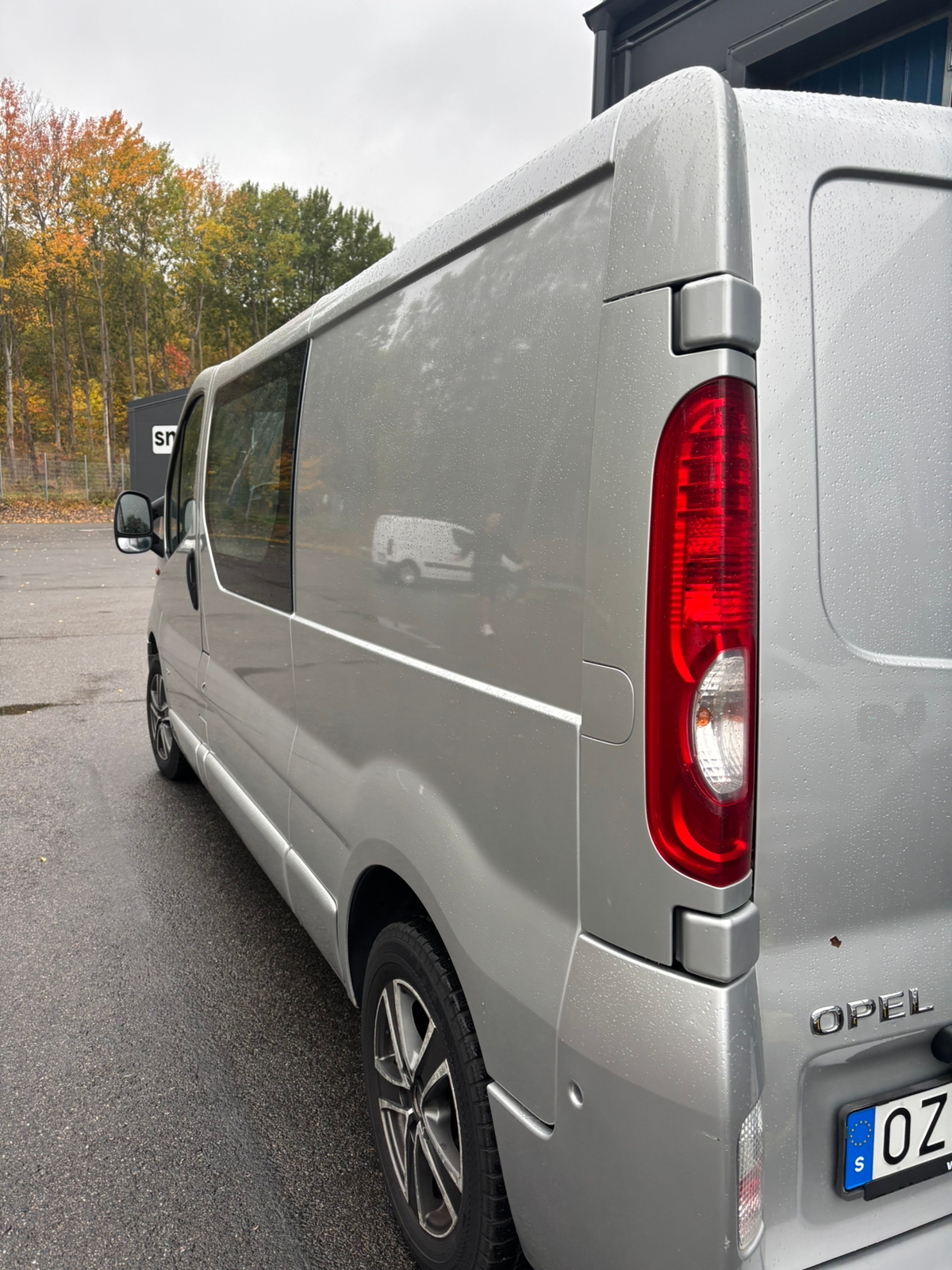 Opel Vivaro 2012, bild 2/6