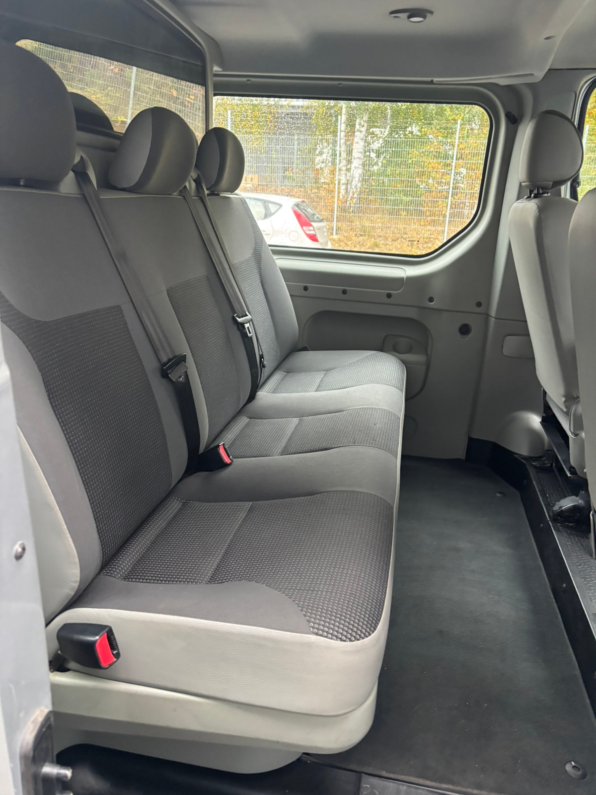 Opel Vivaro 2012, bild 5/6