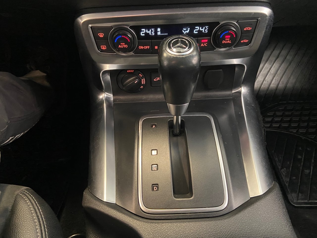 Mercedes-Benz X 2019, bild 7/10