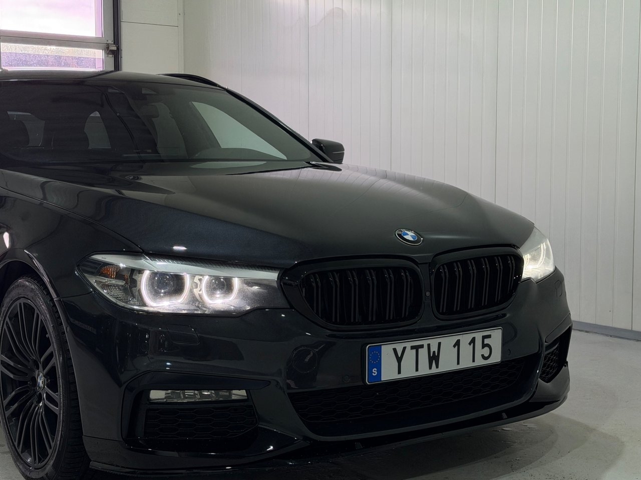 BMW 520d M Sport 2018, photo 5/10