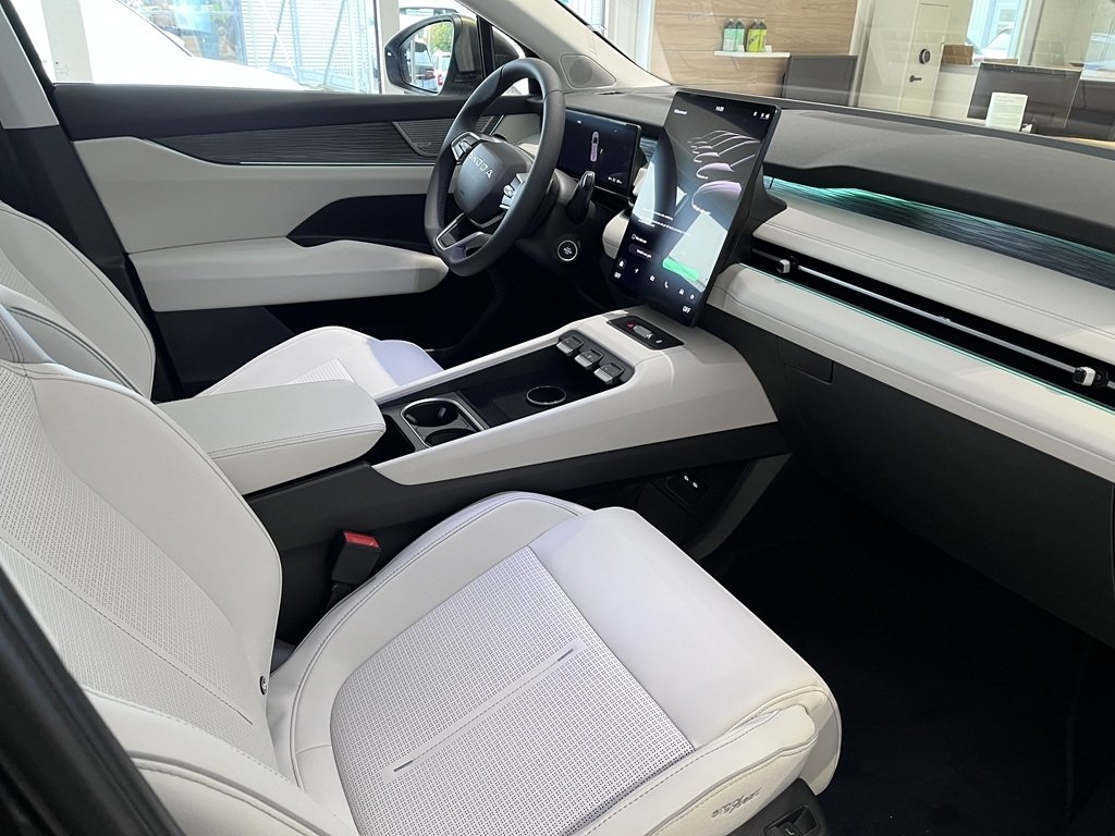 Skoda Peaq 90x Selection 2027, bild 3/8
