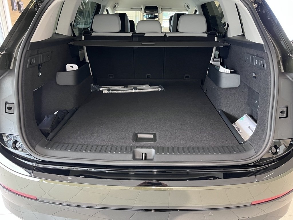 Skoda Peaq 90x Selection 2027, bild 8/8