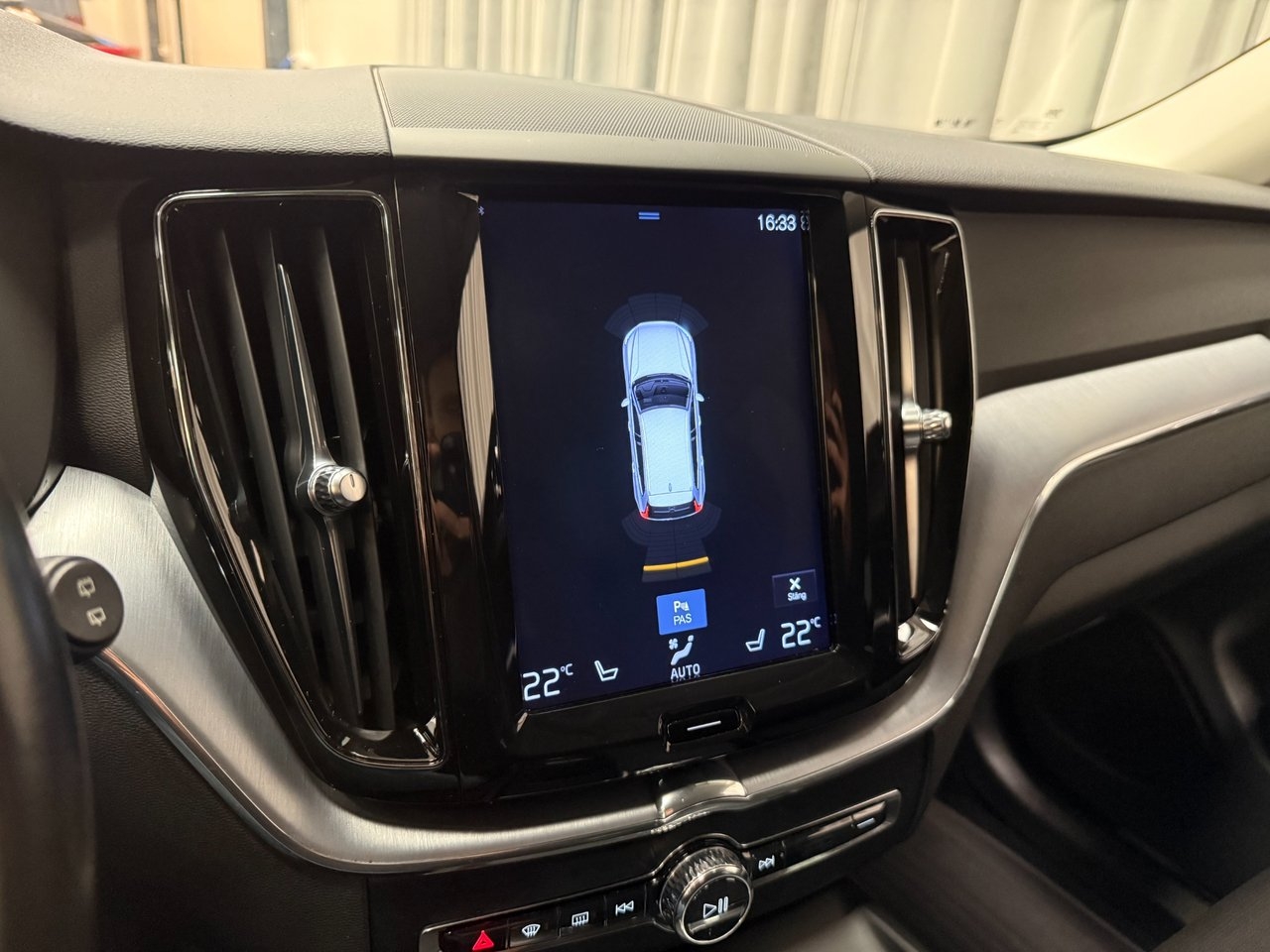 Volvo XC60 B4 Diesel Momentum 2020, bild 10/10
