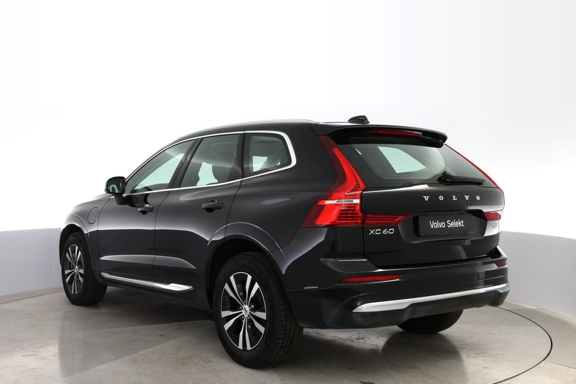 Volvo XC60 T6 Core Special Edition 2025, photo 3/10