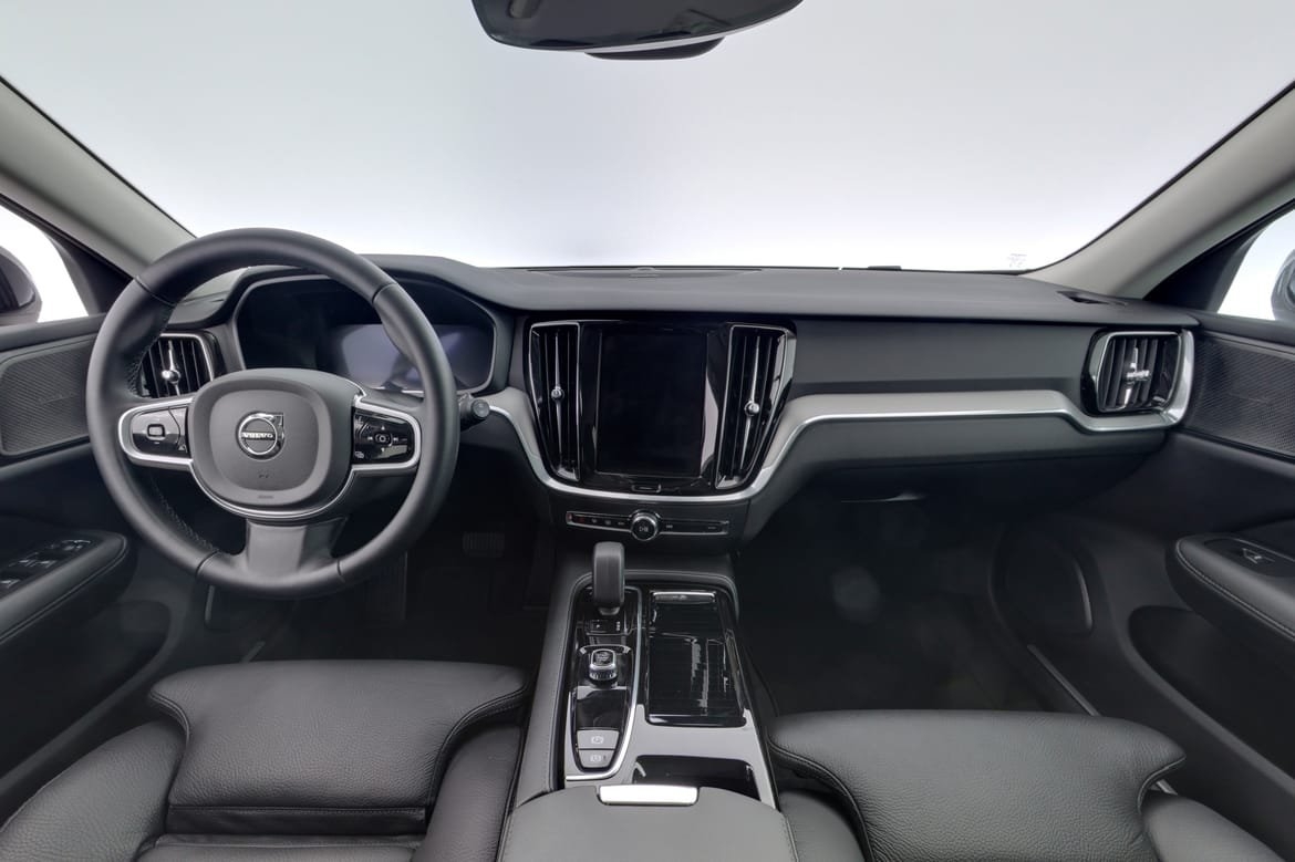 Volvo V60 T6 Plus Dark Nordic 2026, bild 7/10