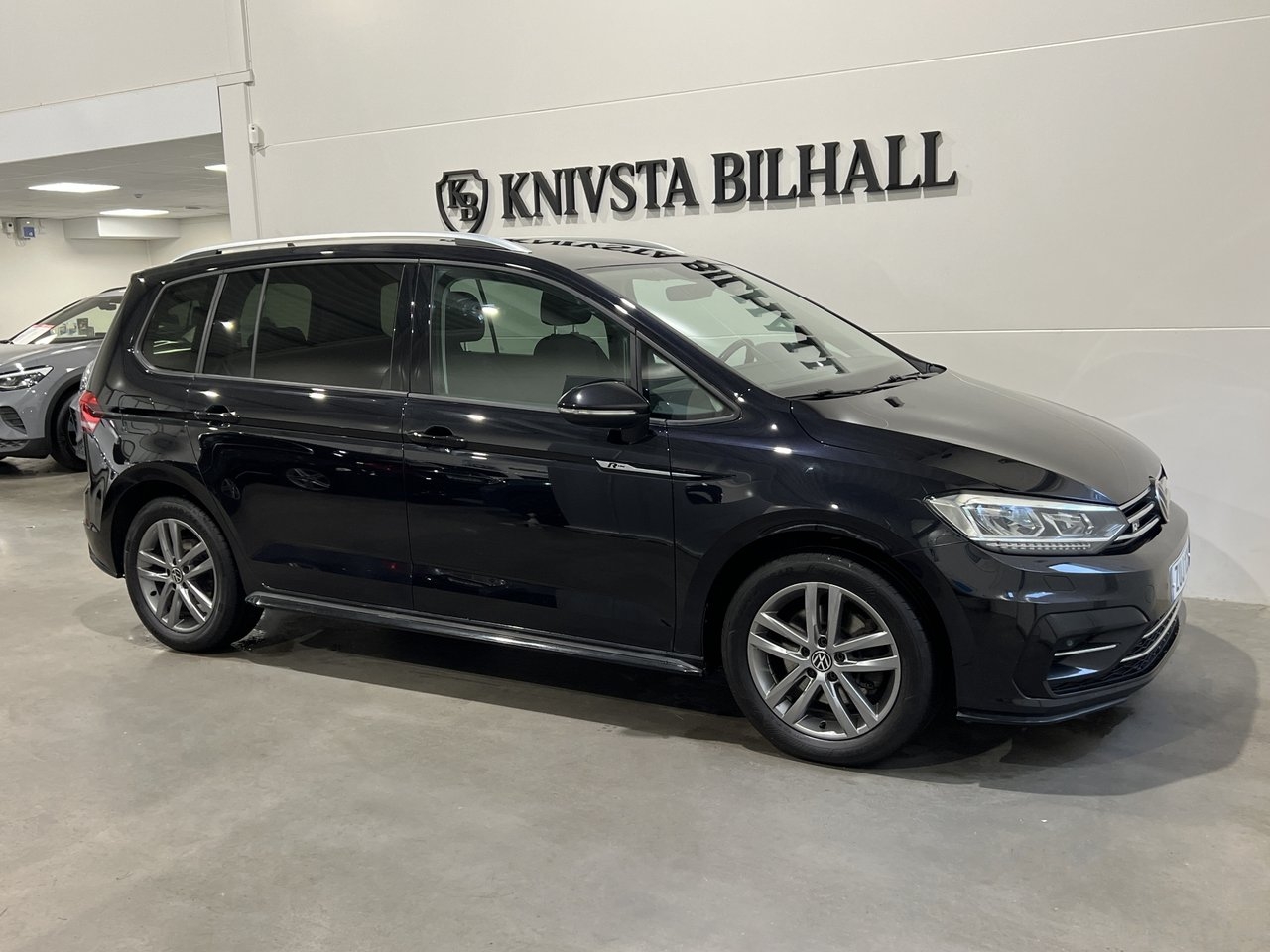 Volkswagen Touran 2.0 TDI SCR R-Line 2021, kuva 3/10