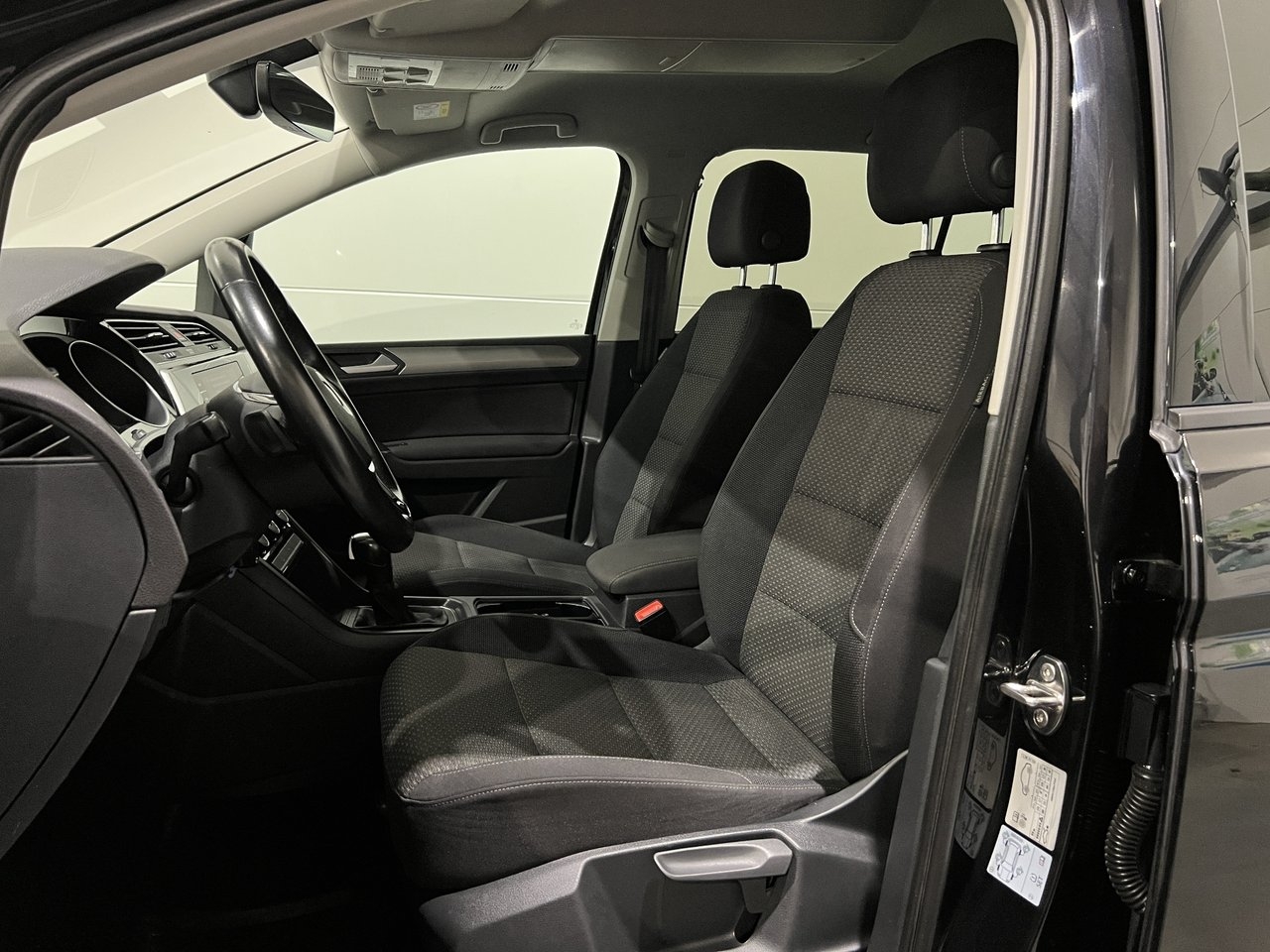 Volkswagen Touran 2.0 TDI SCR R-Line 2021, kuva 7/10