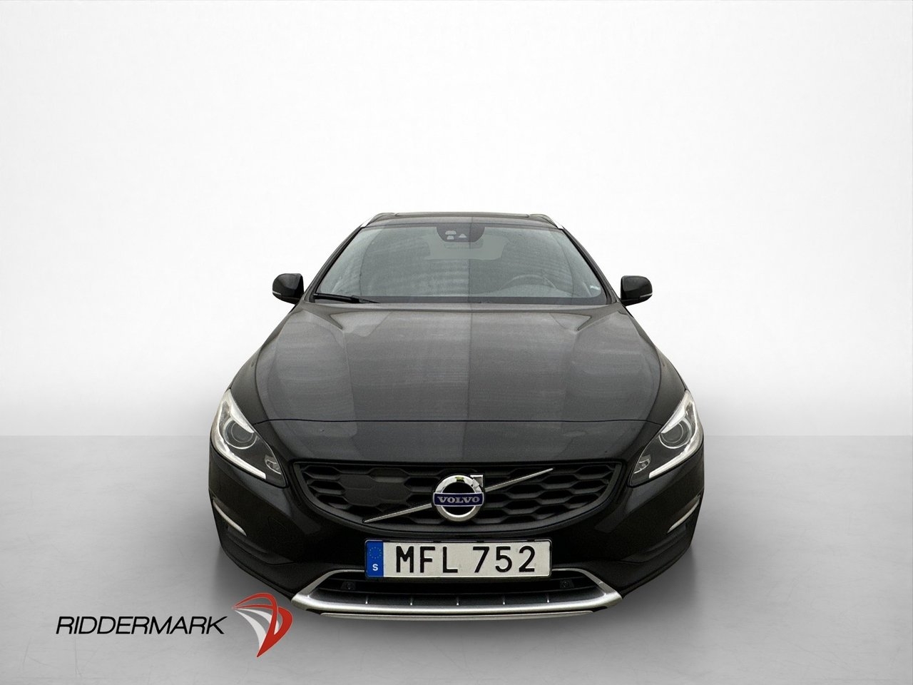 Volvo V60 Cross Country D4 Summum 2016, bild 2/35