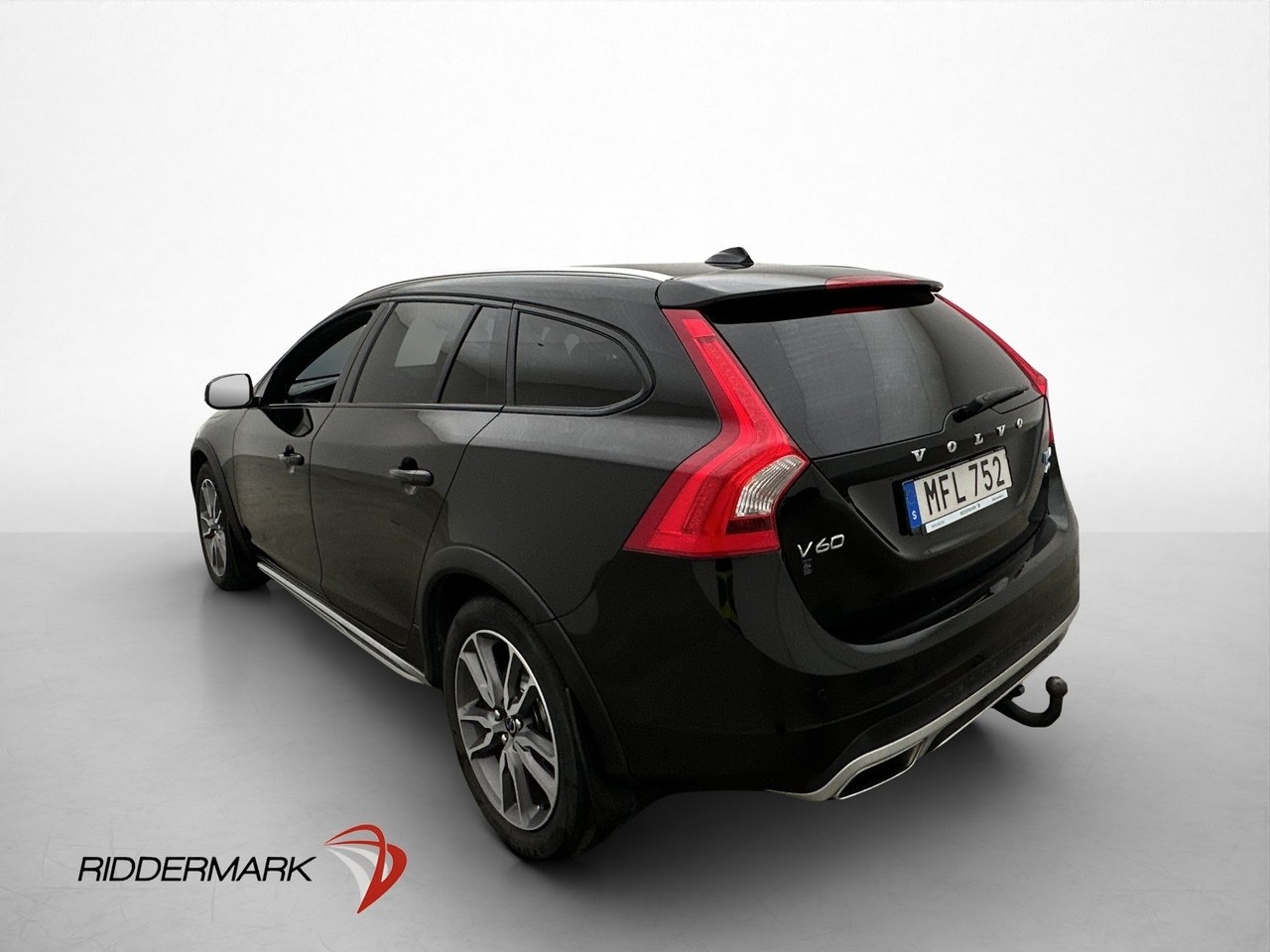 Volvo V60 Cross Country D4 Summum 2016, bild 6/35