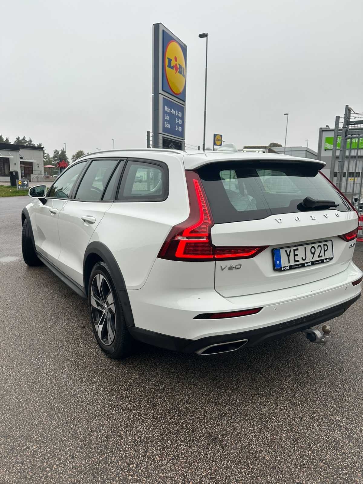 Volvo V60 Cross Country D4 2019, bild 5/10