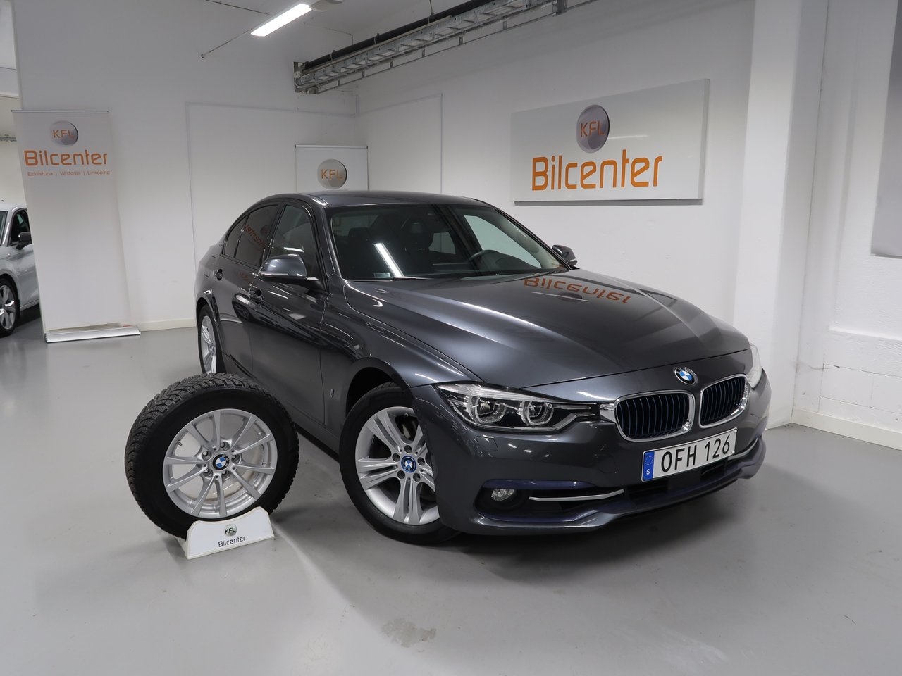 BMW 330