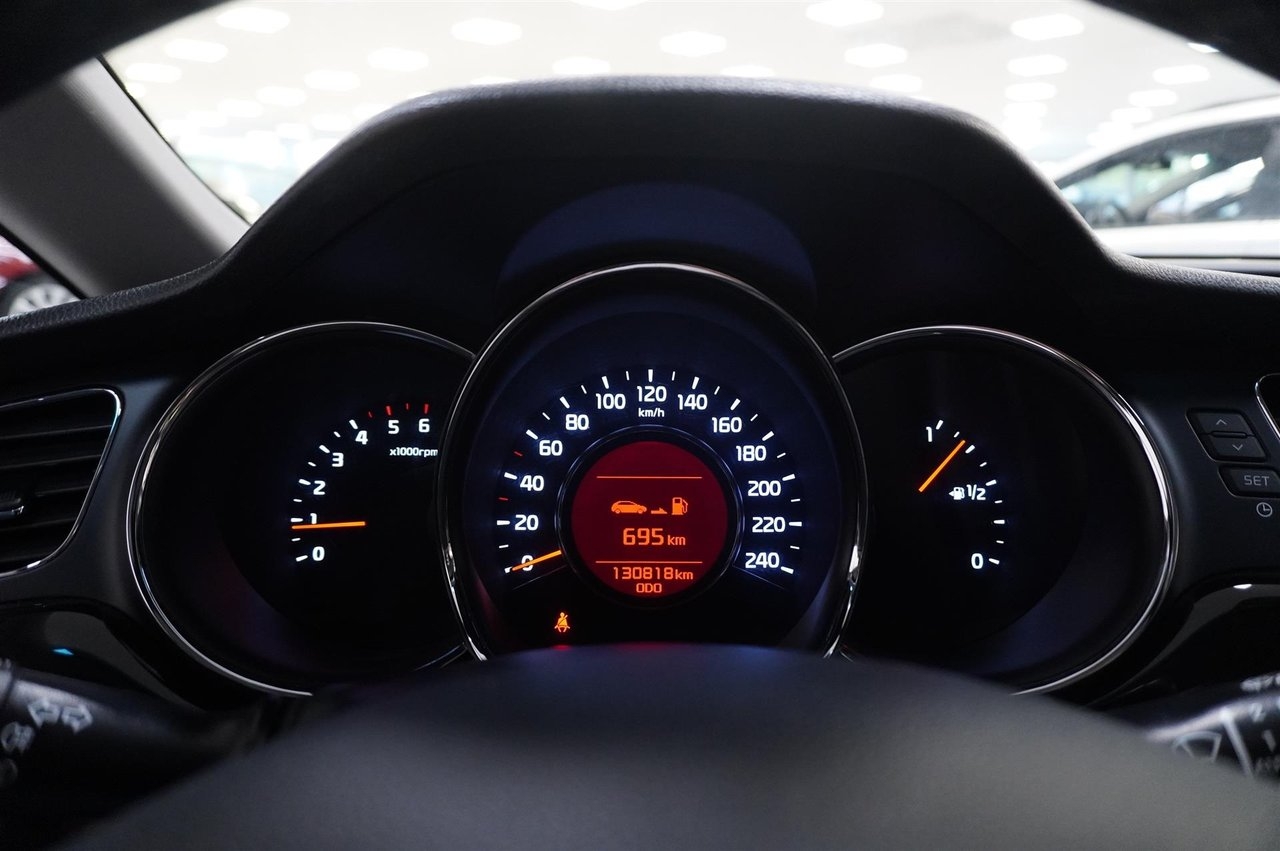 Kia Ceed 2015, bild 8/8