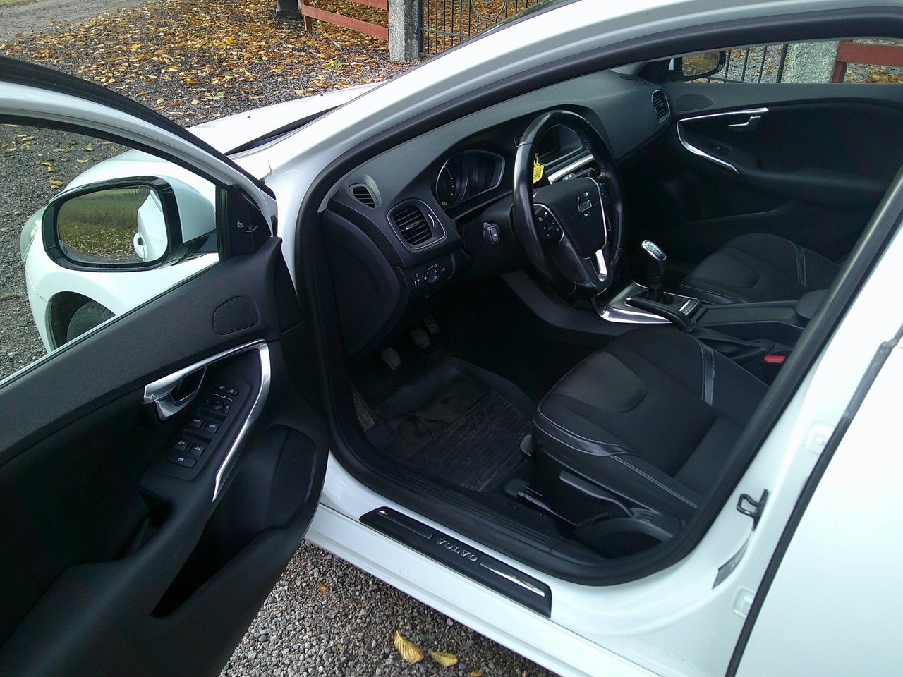Volvo V40 D2 Momentum 2013, bild 7/10