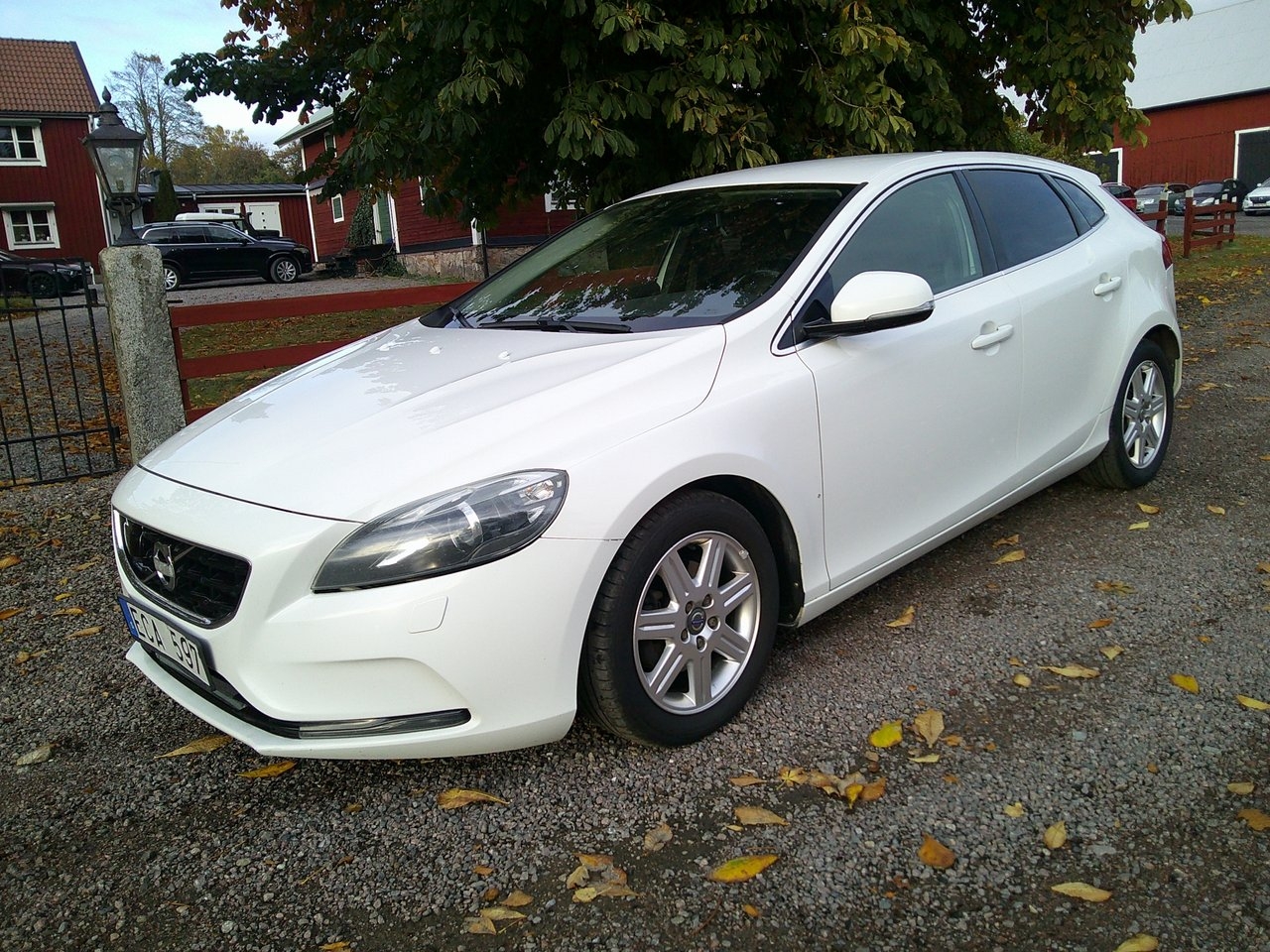 Volvo V40 D2 Momentum 2013, bild 2/10