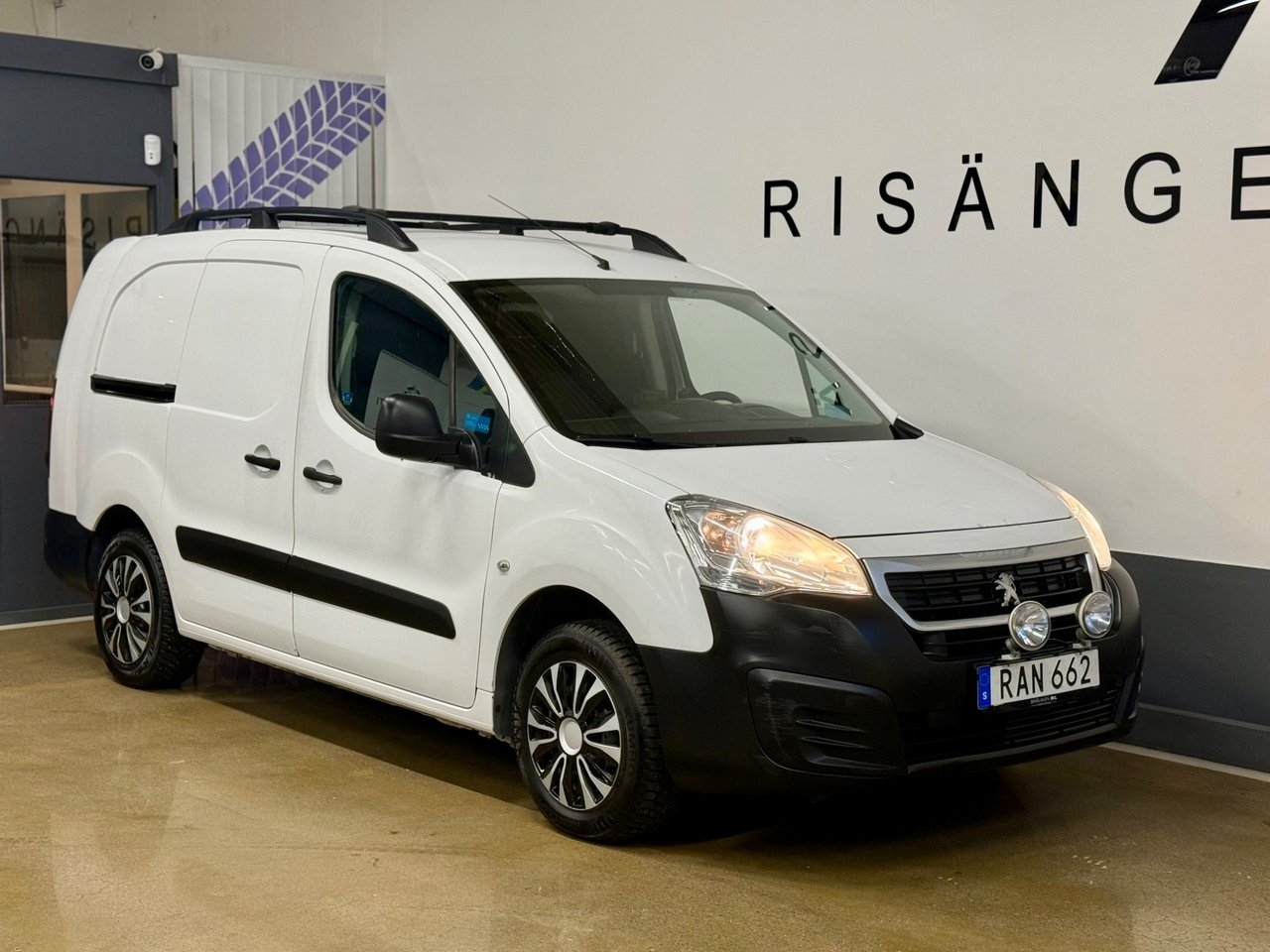 Peugeot Partner BlueHDi 100 2016, kuva 4/10
