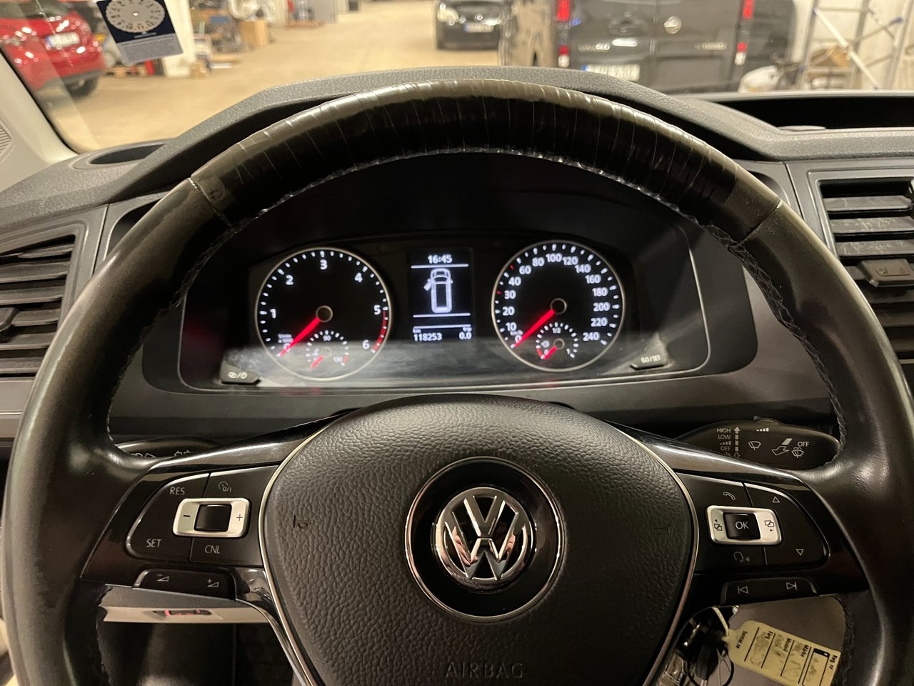 Volkswagen Transporter 2.0 TDI SCR 2019, bild 6/9