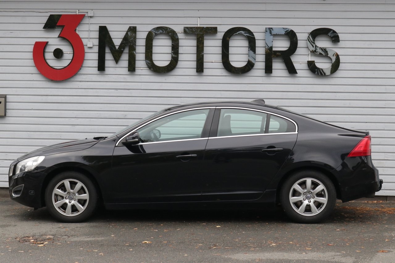 Volvo S60 T3 Momentum 2012, bild 3/10
