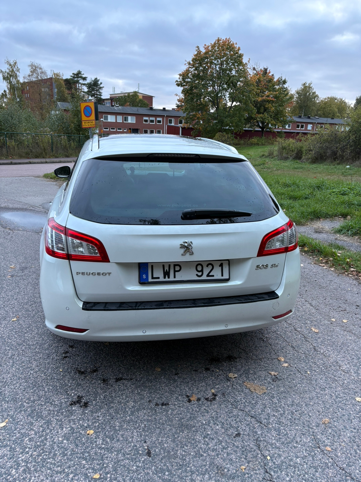 Peugeot 508 SW 1.6 e-HDi 110 FAP 8v EGS 2011, bild 3/6