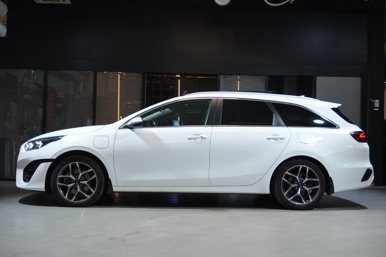 Kia Ceed 1.6 GDI Advance Plus 2023, bild 3/10