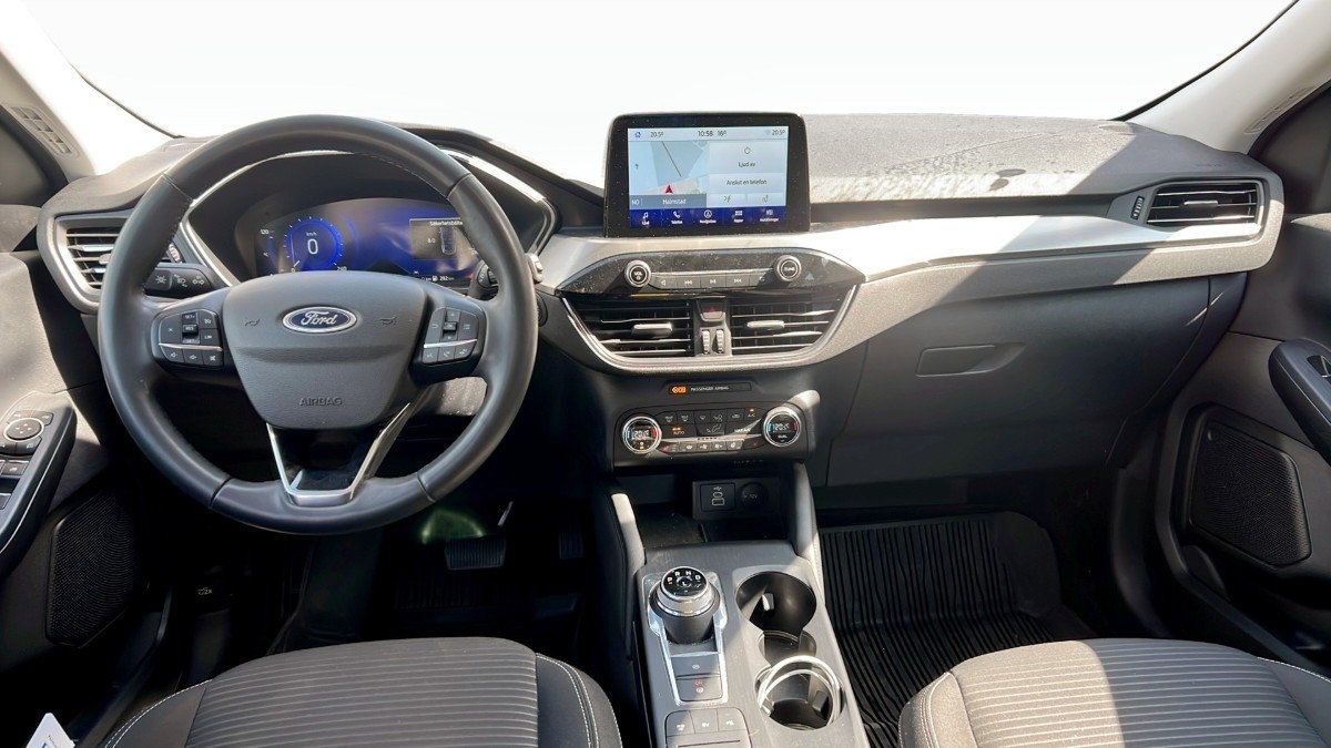 Ford Kuga 2.5 Plugin-Hybrid Titanium 2022, bild 4/9