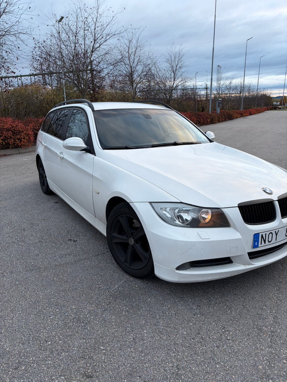 BMW 320d 2008, bild 5/10