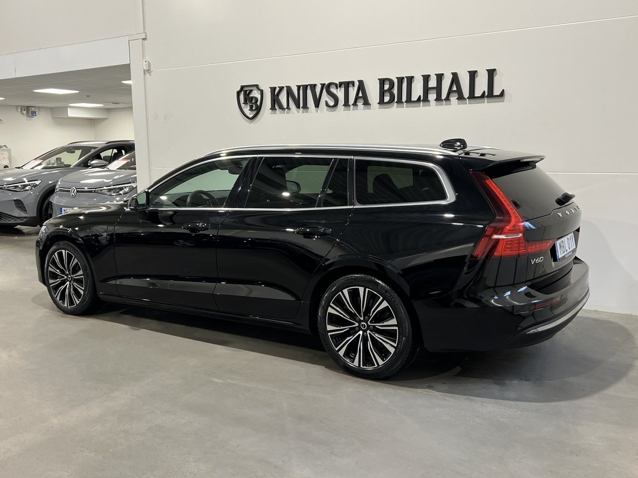 Volvo V60 2023, bild 2/10