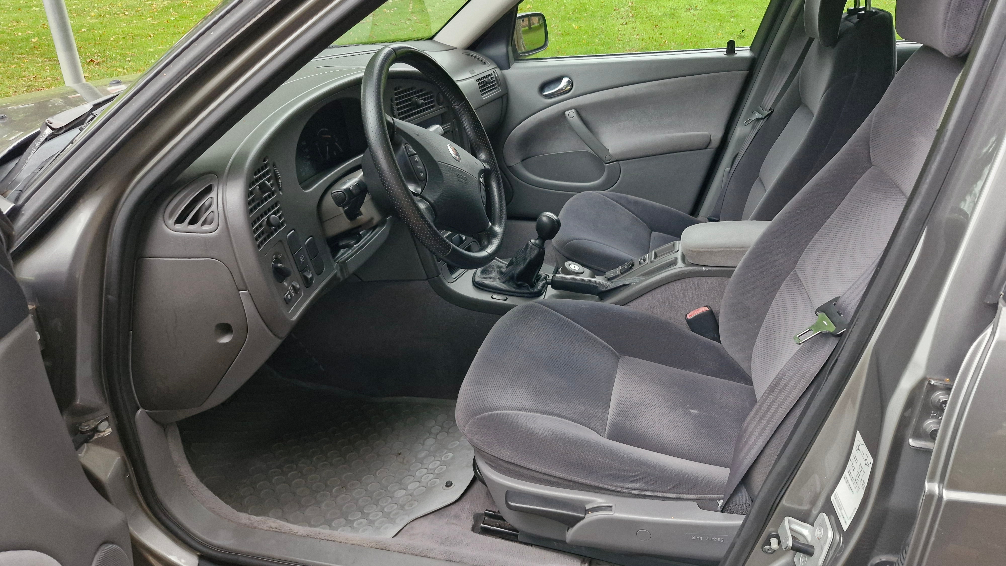 Saab 9-5 2.3 Turbo Aero 2001, photo 4/8