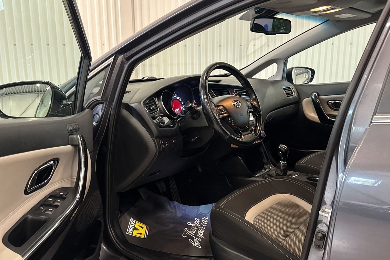 Kia Ceed 1.6 CRDi 128 2015, bild 4/10