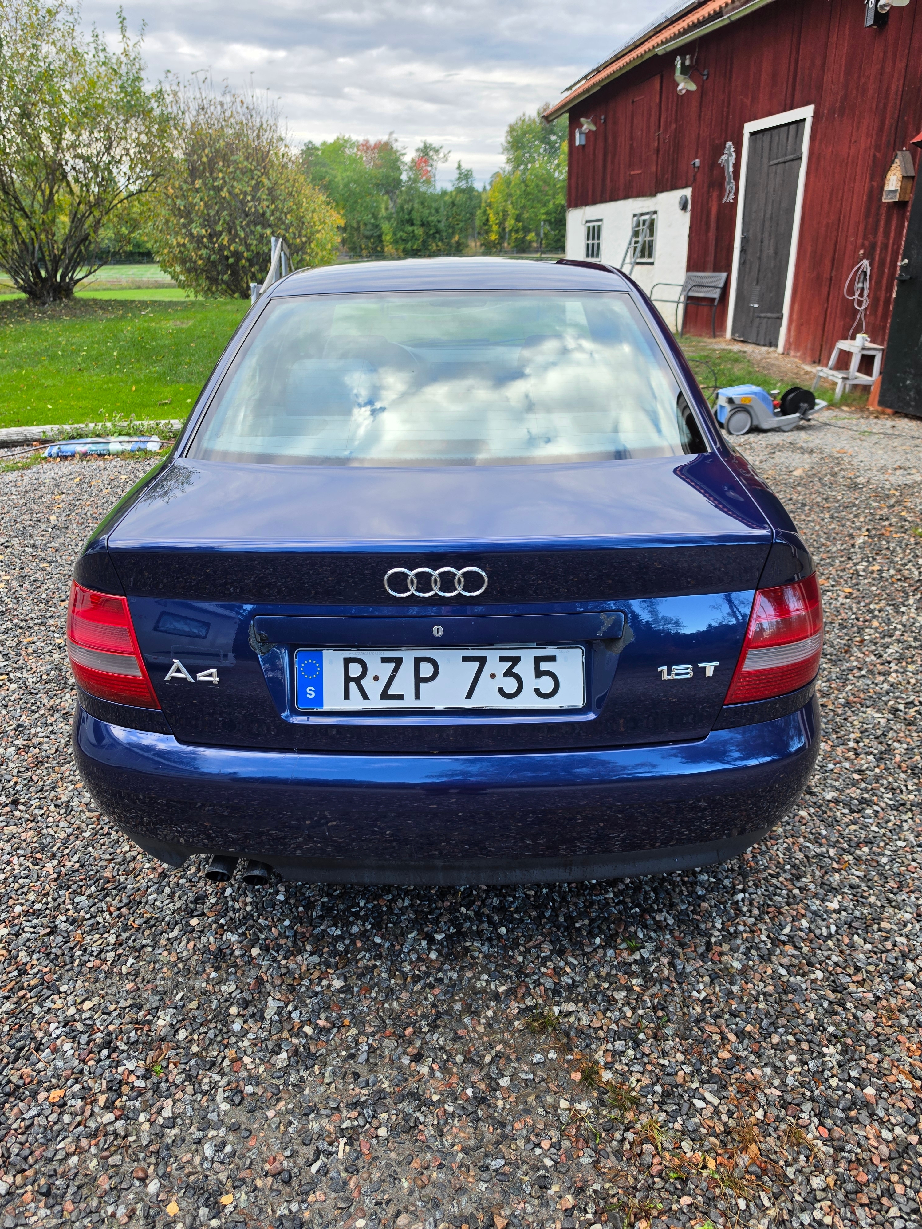 Audi A4 1.8T 2001, bild 2/2