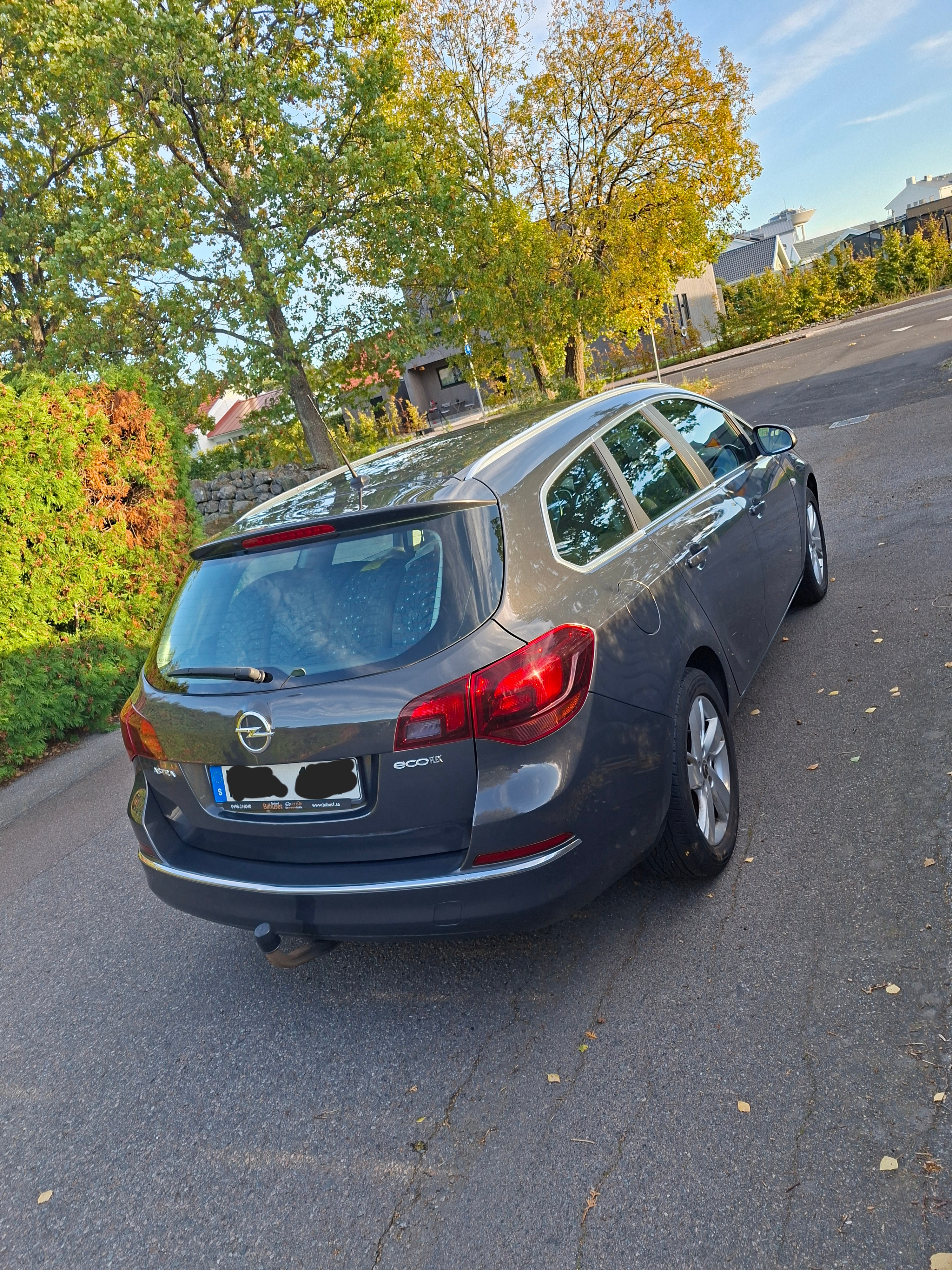 Opel Astra 1.7 CDTI 2013, bild 3/10