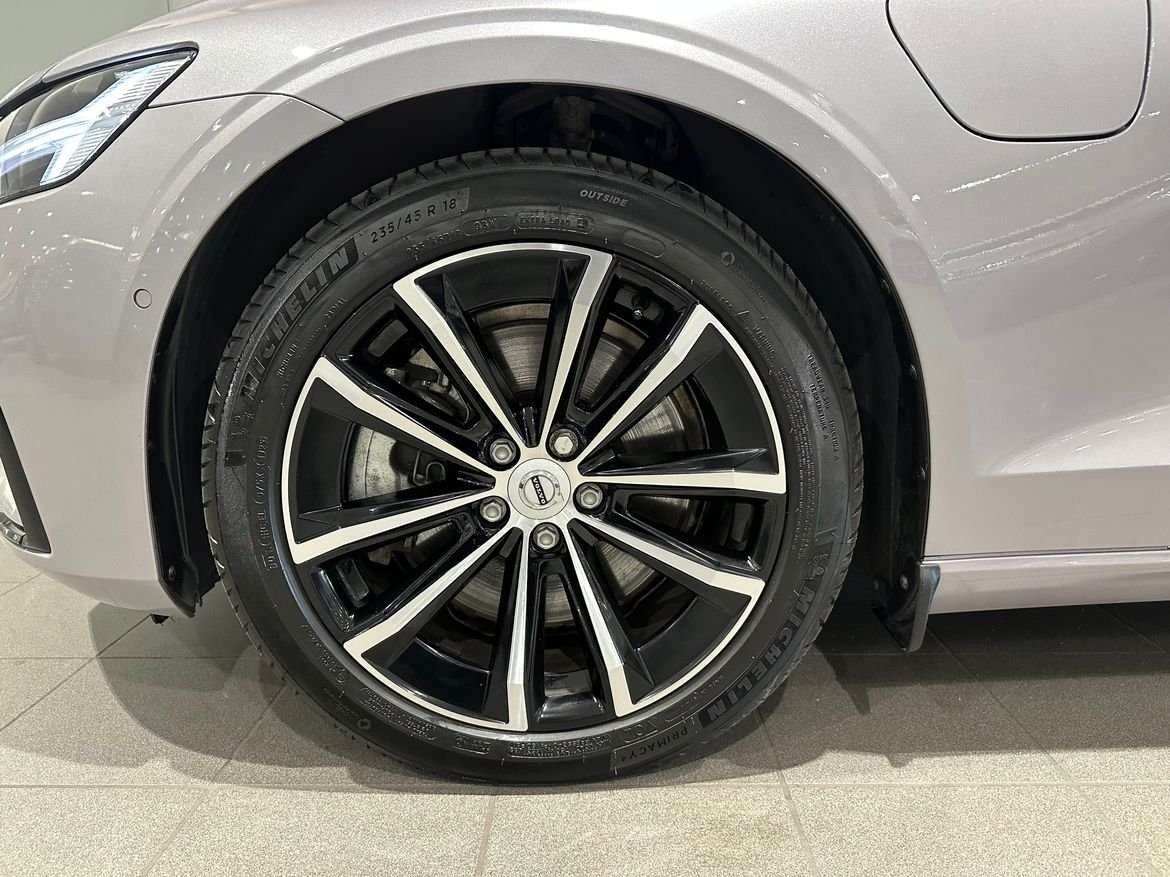 Volvo V60 T6 Plus Dark Nordic 2026, bild 5/10