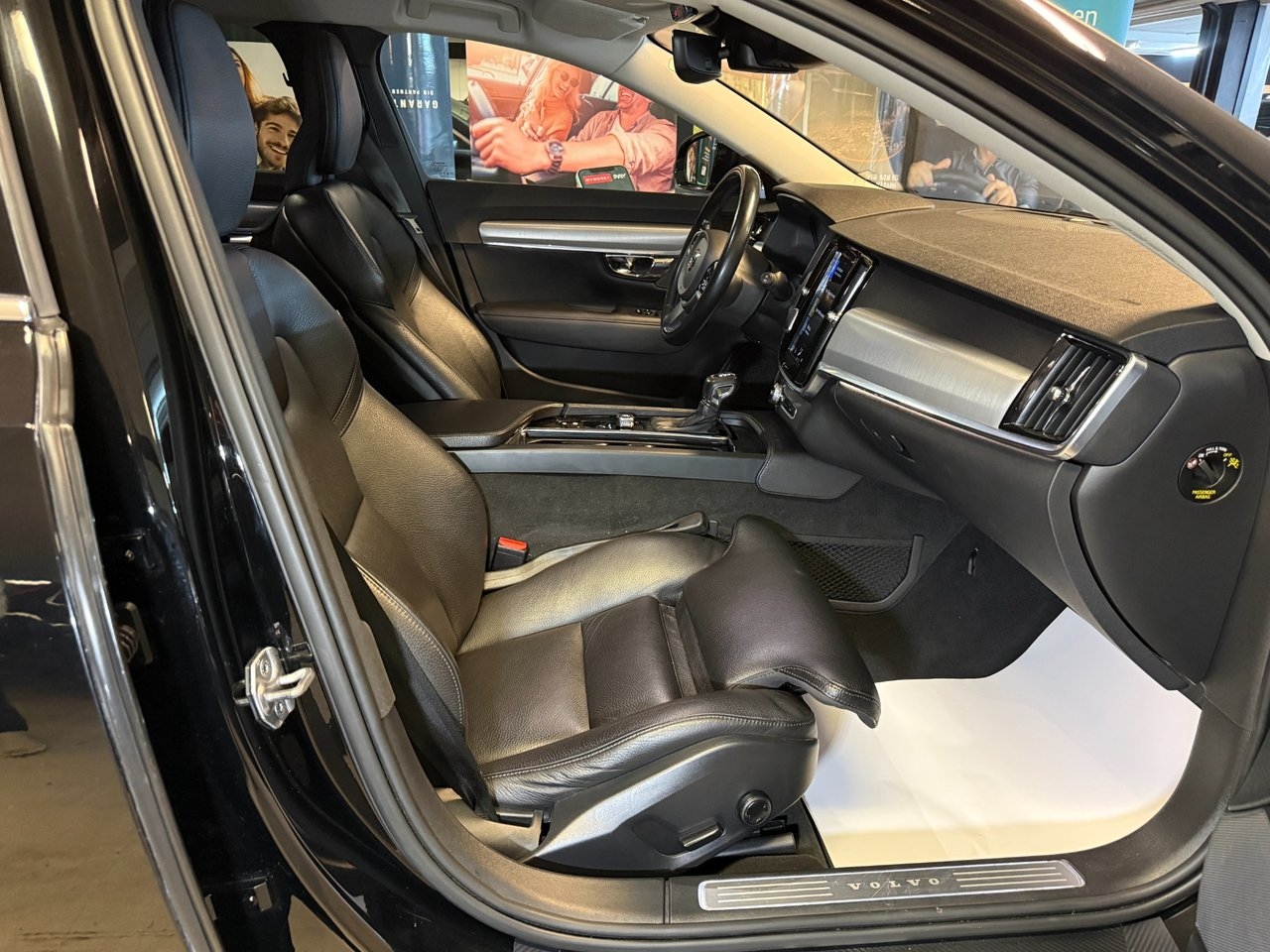 Volvo V90 D4 Momentum 2020, bild 7/10