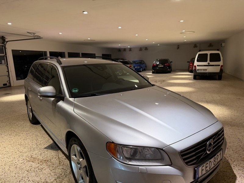 Volvo V70 D4 Momentum 2014, bild 2/8