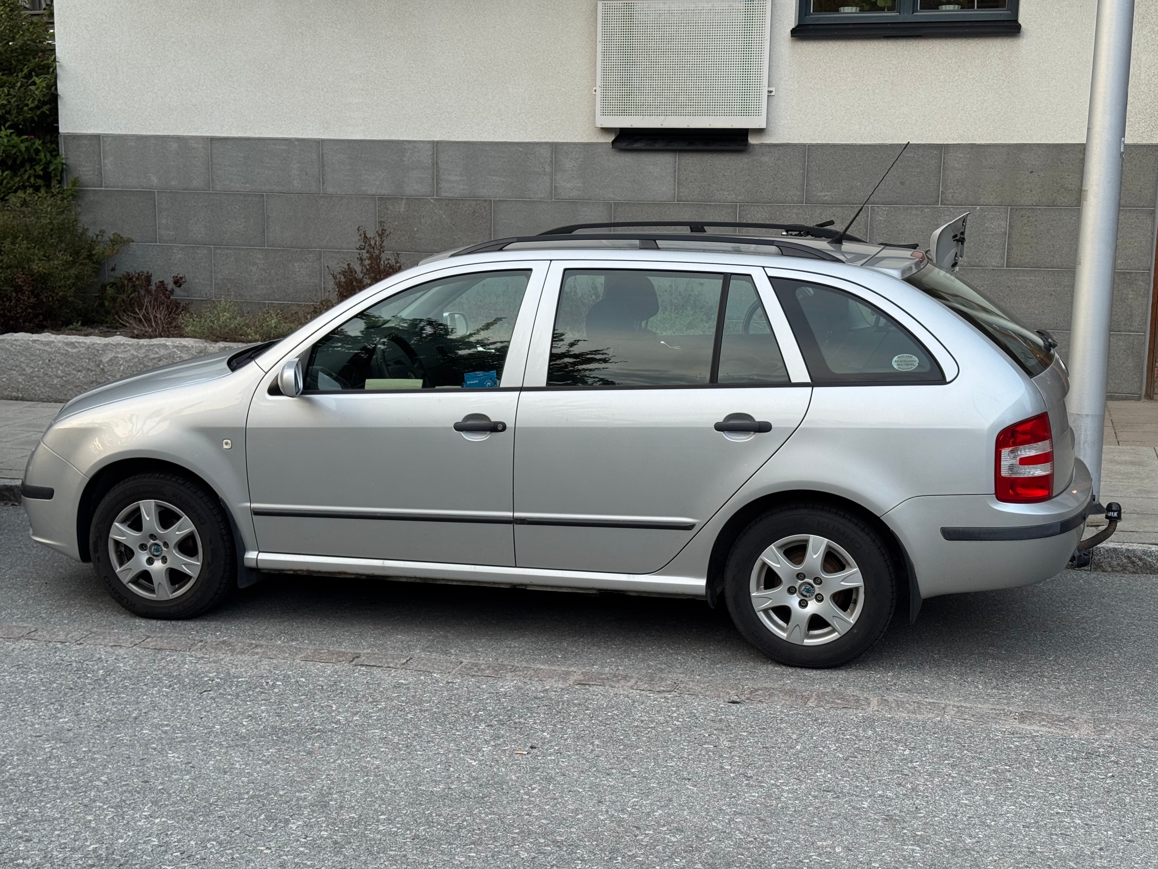 Skoda Fabia Kombi 1.2 Manuell 2006, bild 2/10