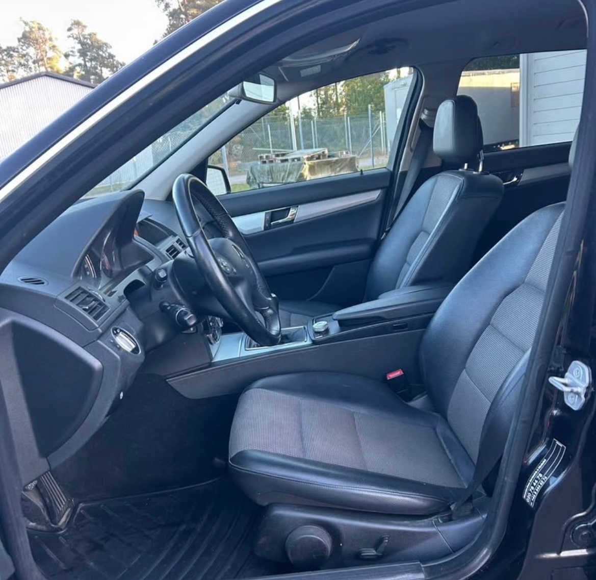 Mercedes-Benz C 2011, bild 7/10