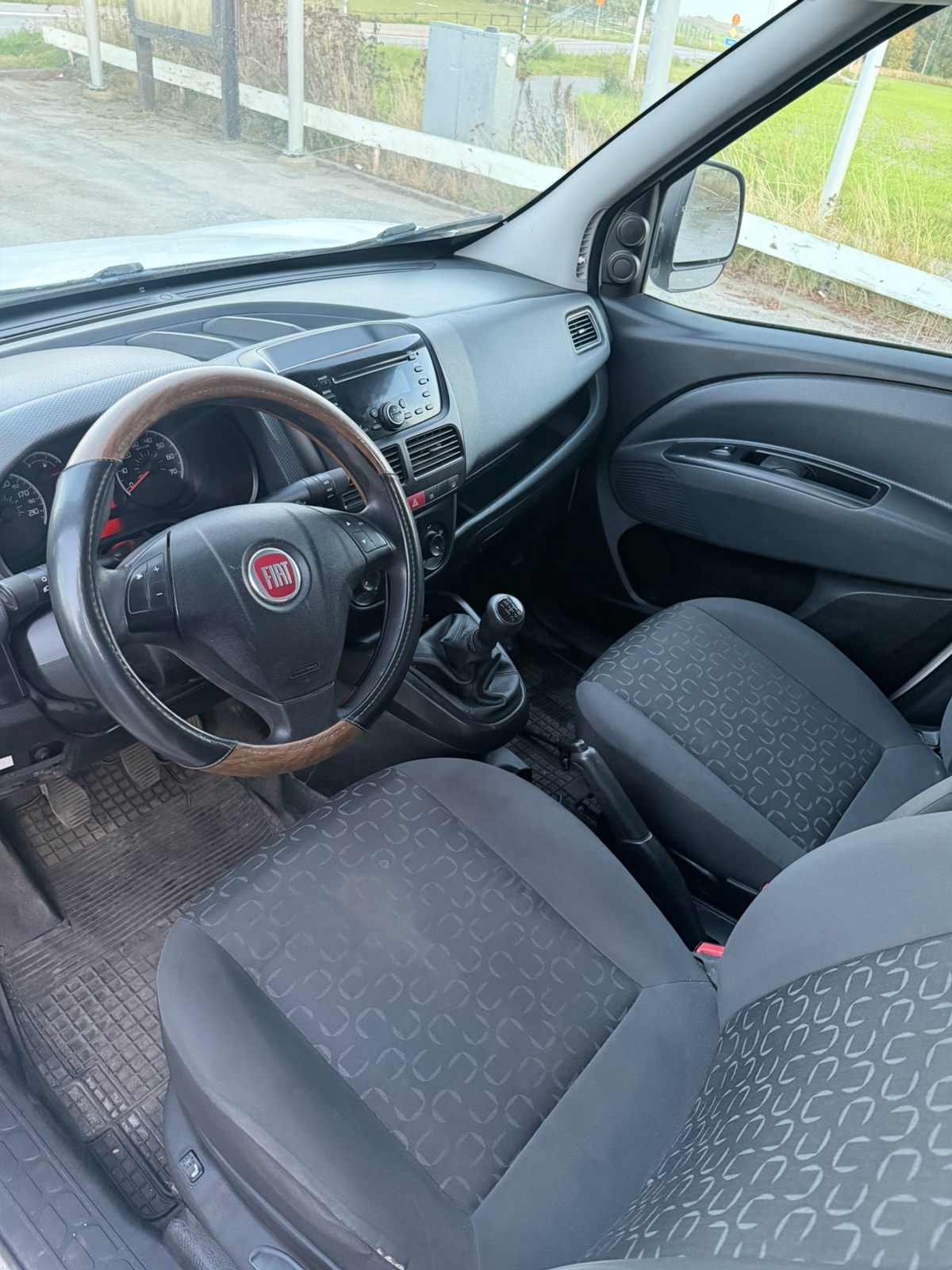 Fiat Doblo 2012, bild 4/4